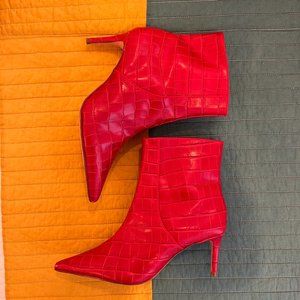 Schutz Bette Bootie red lipstick crocodile effect